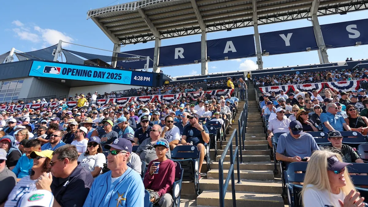 Komisaris Rob Manfred Menimbang Lokasi Playoff Potensial untuk Rays