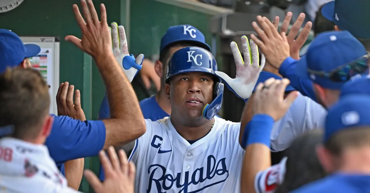Perez Memukul Dua Home Run Saat Royals Kalahkan Pirates 4-3
