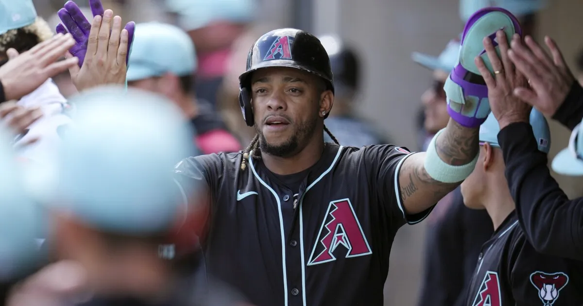Ketel Marte Diamondbacks Menangis Usai Diledek Penggemar Soal Almarhum Ibunya