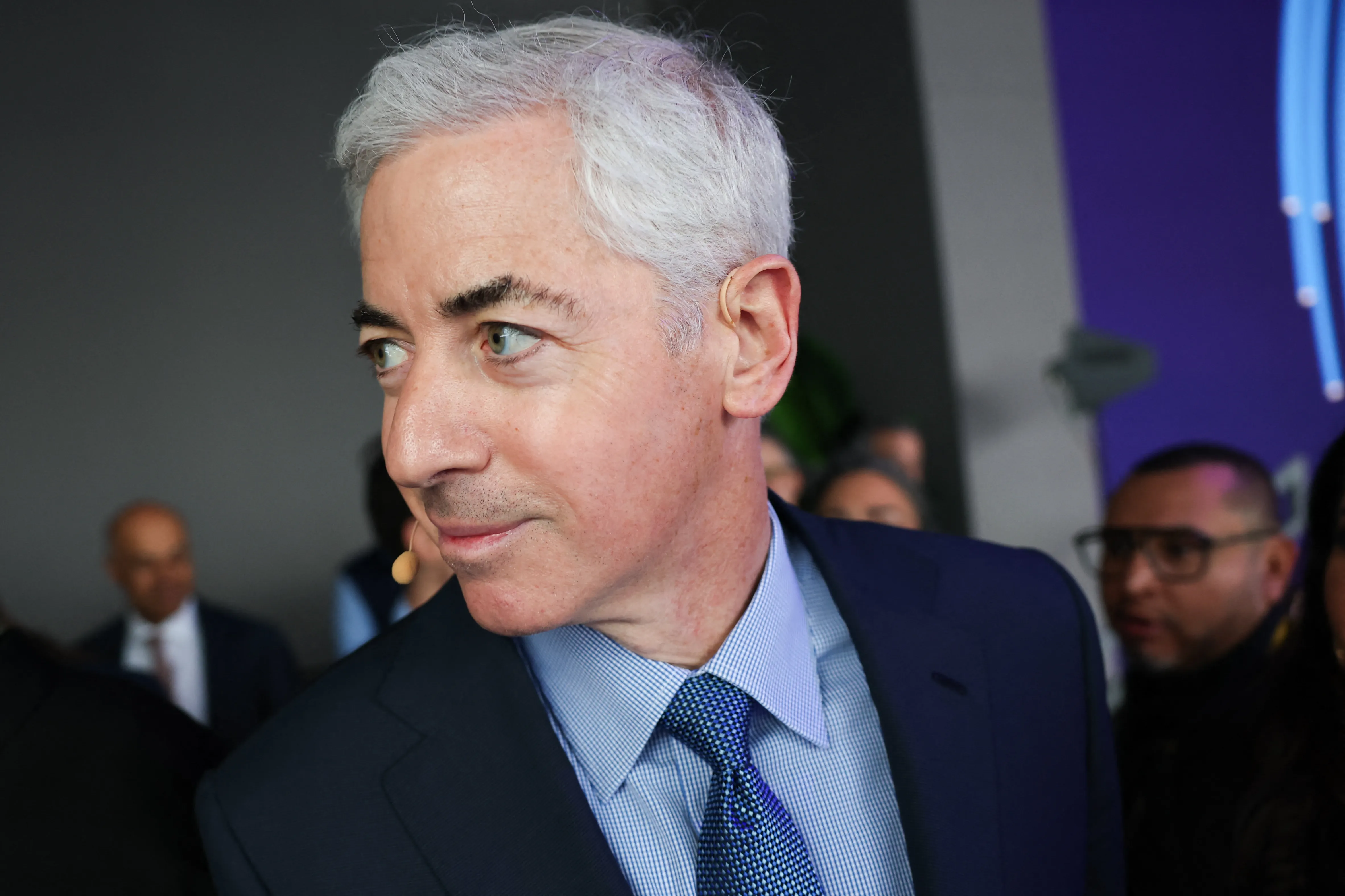 Bill Ackman Berpura-pura dalam Lelucon Tenis yang Disanksi