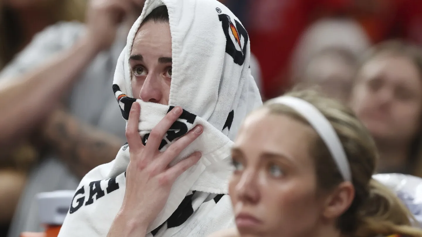 Caitlin Clark dan Indiana Fever Kalahkan Sun Saat WNBA Pamerkan Bintangnya di Boston