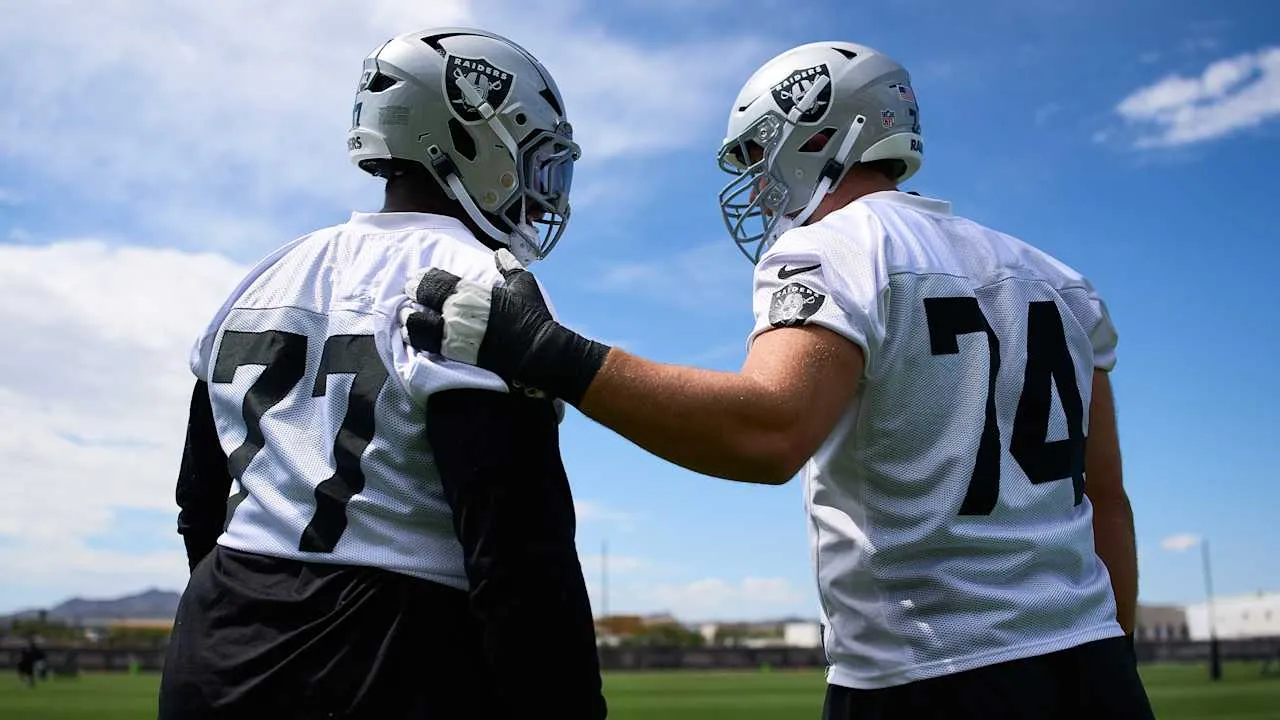 Catatan dan kutipan dari Hari ke-1 minicamp wajib Raiders 2025