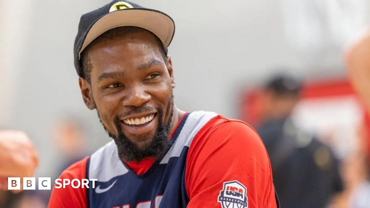 Kevin Durant Bergabung dengan Houston Rockets dari Phoenix Suns dalam Rekor Transfer NBA