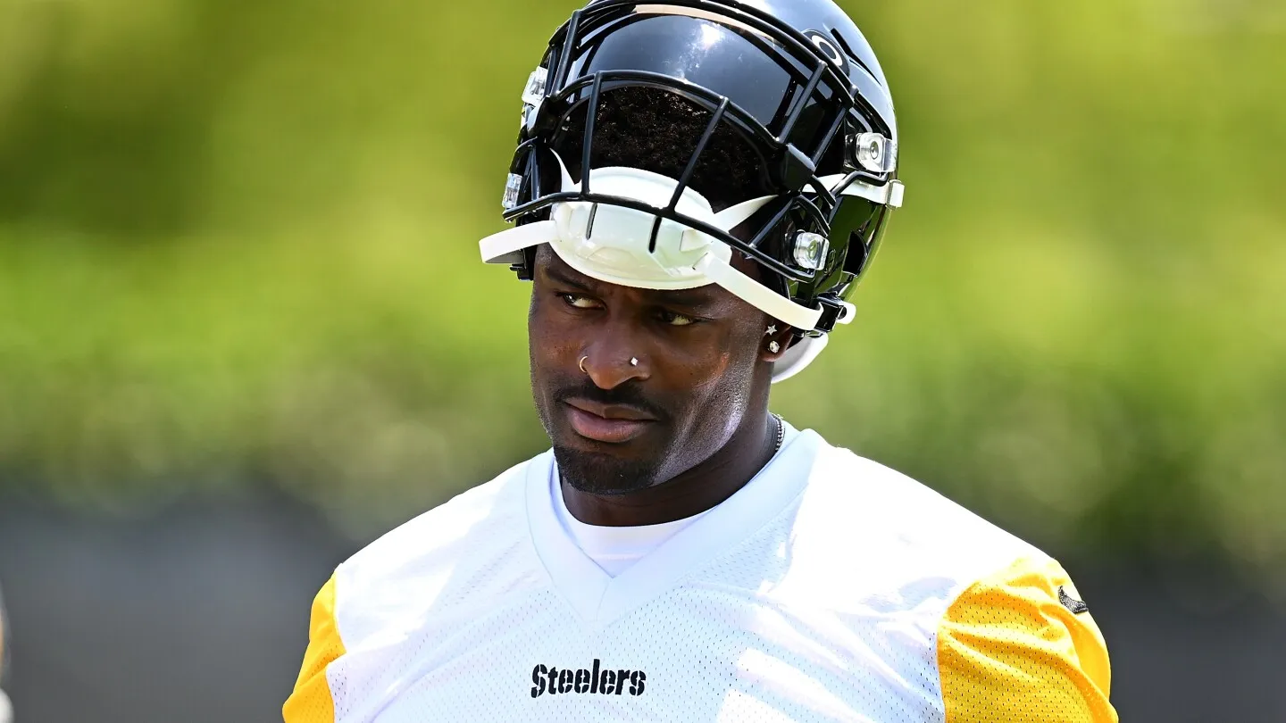 DK Metcalf Berusaha "Menyerap Sebanyak Mungkin Informasi" dari Aaron Rodgers